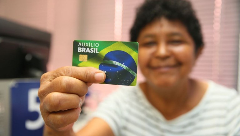 Como atualizar o Cadastro Único para não perder o Auxílio Brasil