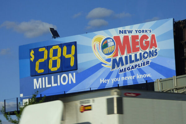 Loteria americana paga US$ 284 milhões nesta sexta e é possível apostar do Brasil