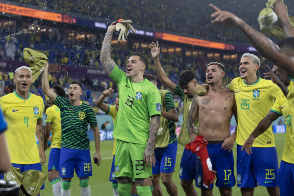Saiba quem o Brasil pode enfrentar nas oitavas da Copa e os detalhes do último jogo da fase de grupos