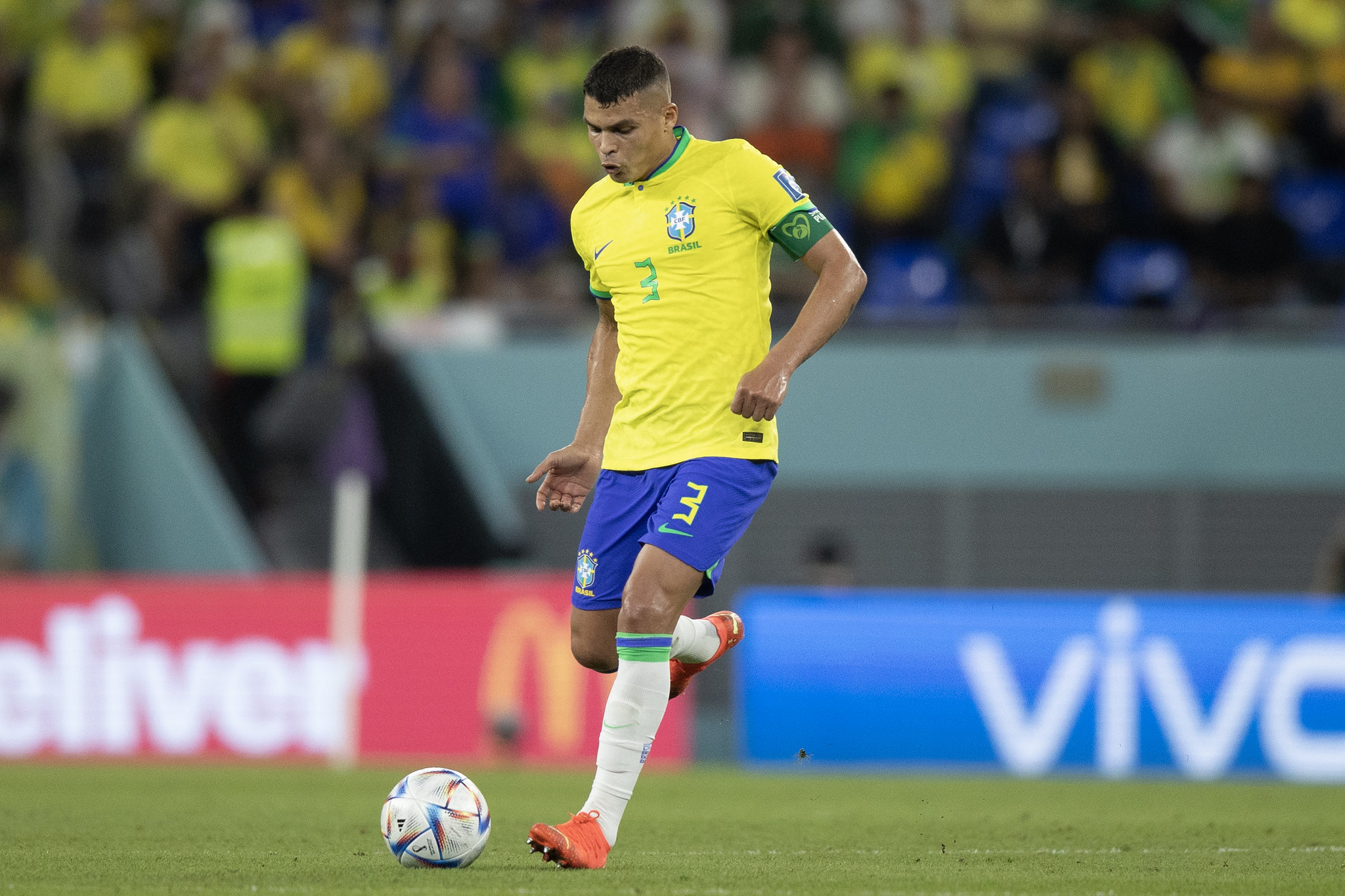 Thiago Silva se torna o jogador mais velho a jogar pela Seleção em