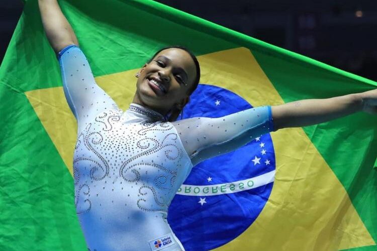 Rebeca Andrade conquista ouro inédito no Mundial de ginástica