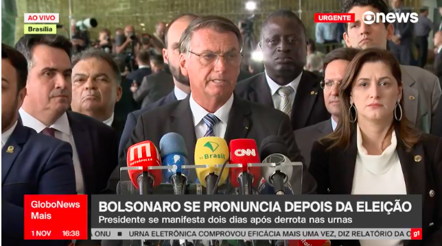 Bolsonaro agradece votos e diz que manifestações pacíficas são bem-vindas