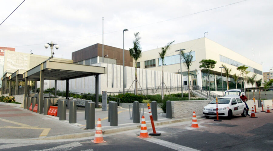Consulado americano em Porto Alegre realiza exercício de segurança e afeta o trânsito na região