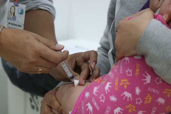 Covid-19:  RS começa a vacinação de crianças a partir de seis meses de idade