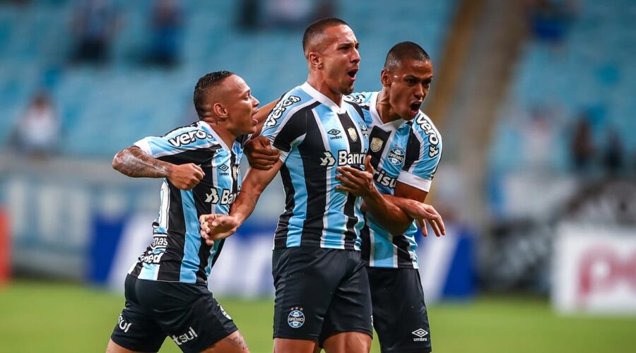 Grêmio pode perder lateral-esquerdo Nicolas para o Corinthians