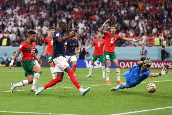 Marrocos pressiona, mas França vence e avança para a final da Copa do Mundo