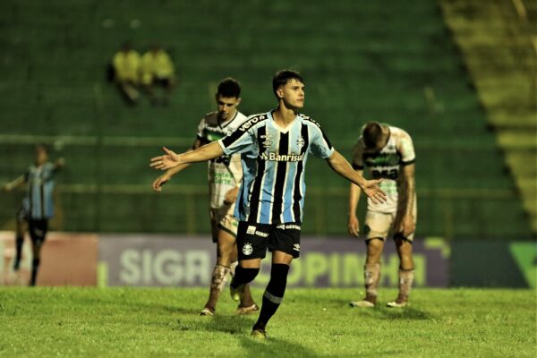 Grêmio vence o Guarani pela Copinha e assume a liderança do Grupo 8