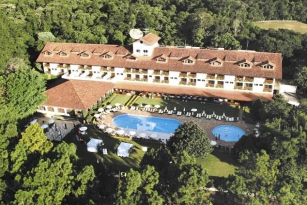 Apagão e água contaminada: hotel que hospedava equipes da Copinha é interditado pela Vigilância Sanitária