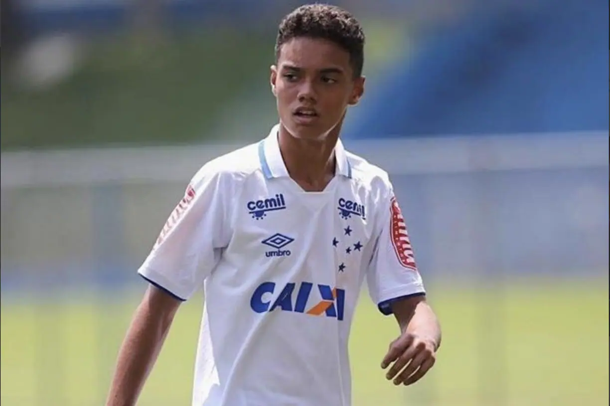 Par de Camisas 10 autografadas pelo Jogador Ronaldinho Gaúcho