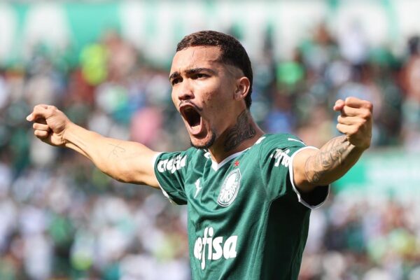 Com gol nos acréscimos, Palmeiras é bicampeão da Copinha