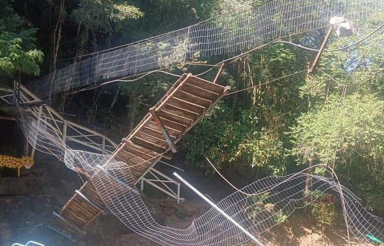 Queda da passarela em Sapiranga deixou um morto e quatro feridos na manhã deste domingo (12)