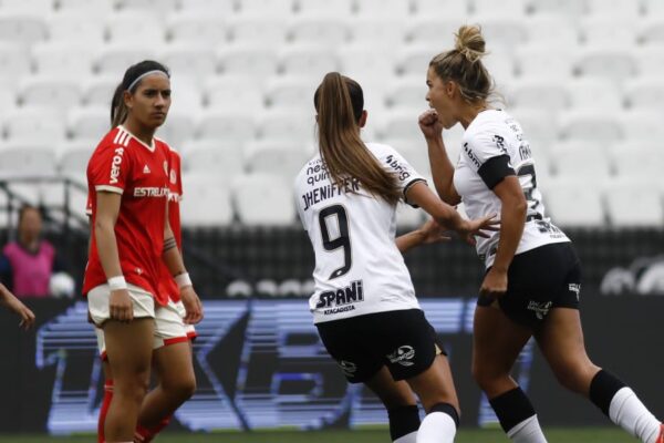 Inter é derrotado pelo Corinthians e cai na semifinal da Supercopa do Brasil Feminina