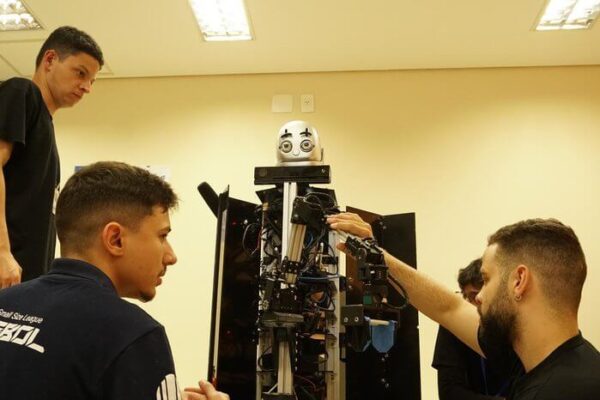 Equipe da Furg garante classificação para mundial de robótica