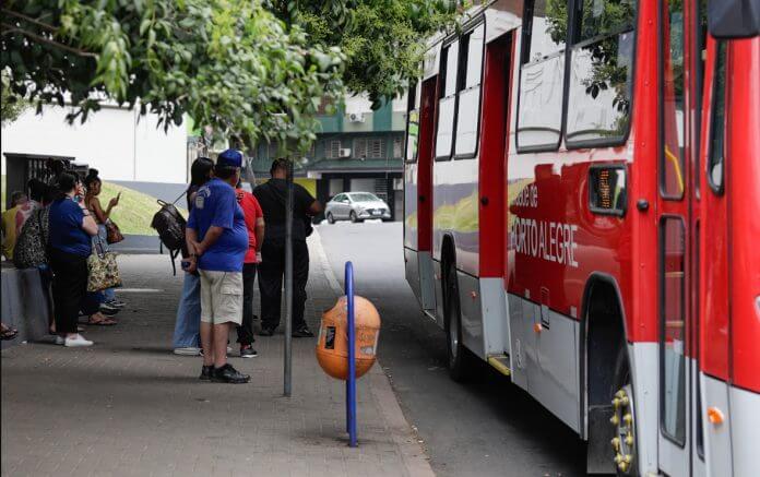 Duas linhas de ônibus que atendem a Zona Sul têm novos itinerários em Porto Alegre
