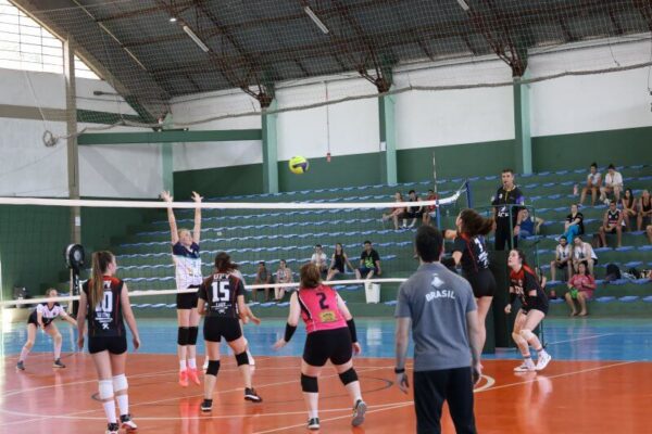 Segunda etapa da Liga Gaúcha de Voleibol acontece neste final de semana em Santa Maria