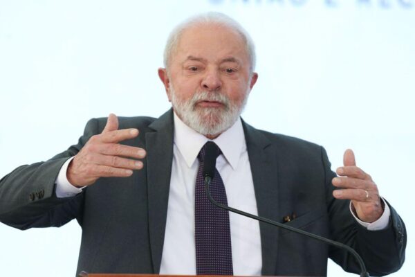 Lula assume a presidência do Mercosul
