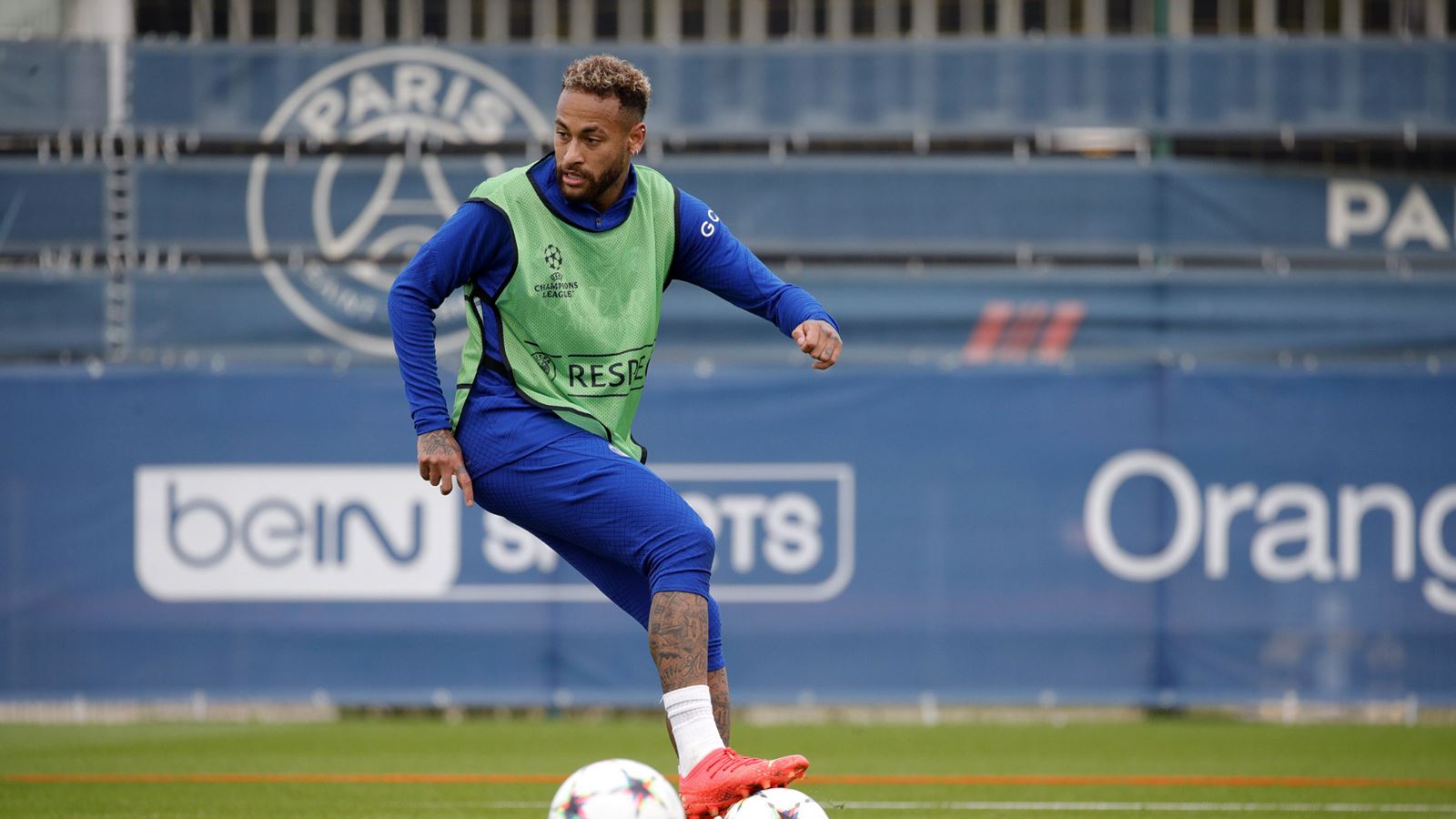 Avião de Neymar Jr. pousa em Porto Alegre; saiba mais sobre a