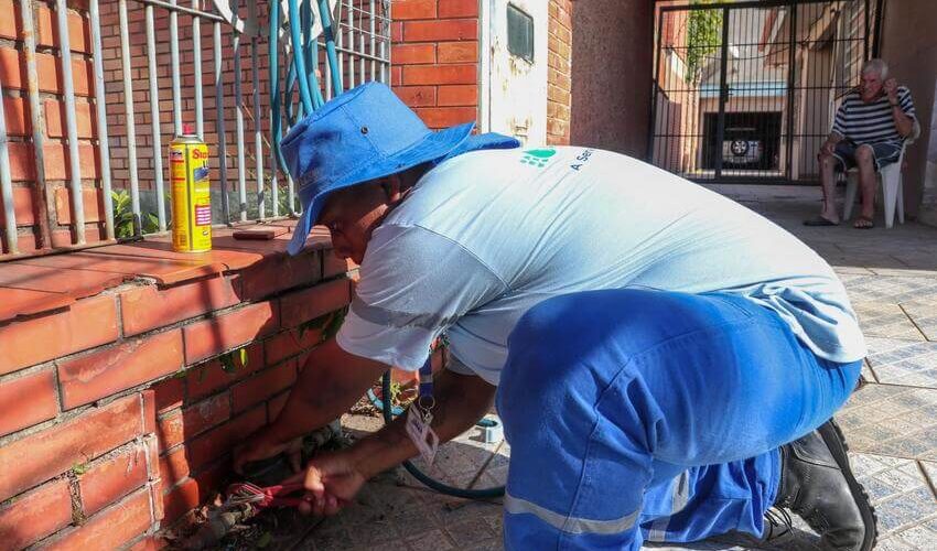 Dmae inicia a substituição de hidrômetros antigos em 11 bairros de Porto Alegre
