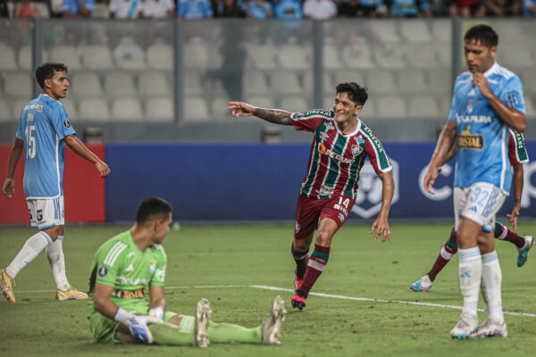 Flamengo e Palmeiras estreiam com derrota, Cano brilha na virada do Flu e mais: veja o que rolou nesta quarta de Libertadores