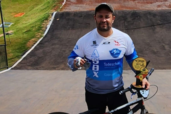 Gaúcho de Santa Maria conquista campeonato sul-brasileiro de bicicross