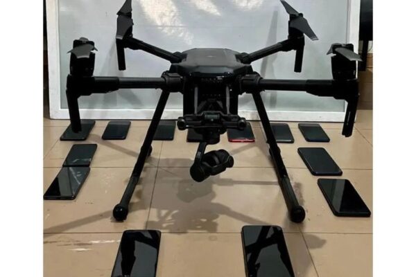 Polícia apreende drones com drogas e 24 celulares na região da PASC