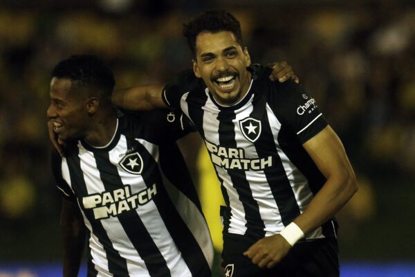 Em casa, Ypiranga é derrotado por 2 a 0 pelo Botafogo no primeiro jogo do confronto