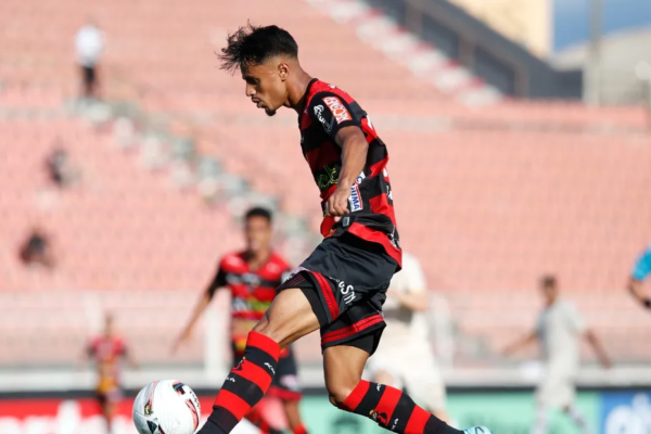 Quem é Gabriel Barros, novo reforço de 21 anos do Inter com passagem pelo Flamengo