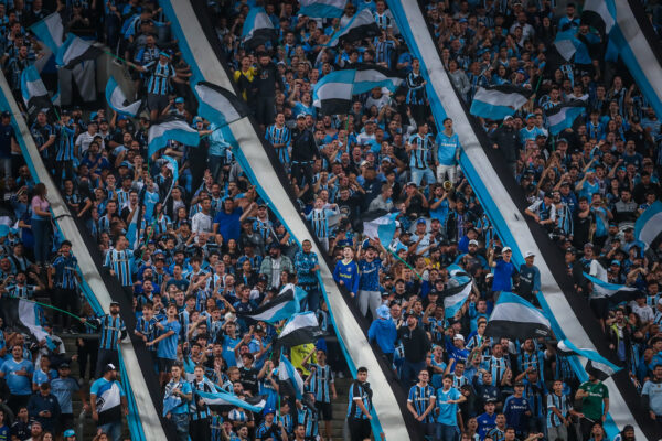 Grêmio atinge marca histórica de 100 mil sócios