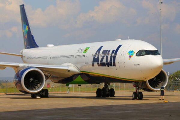 Azul cancela voo direto entre Porto Alegre e Recife