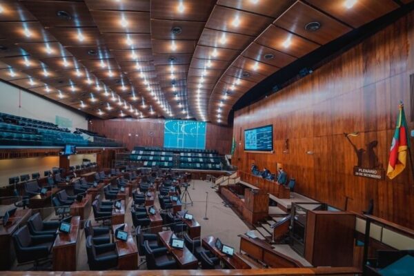 Assembleia Legislativa aprova projeto de reestruturação do IPE Saúde