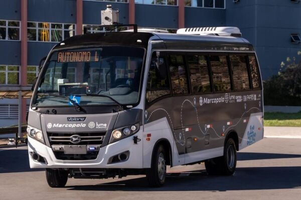 Primeiro micro-ônibus autônomo da América do Sul é apresentado em Caxias do Sul