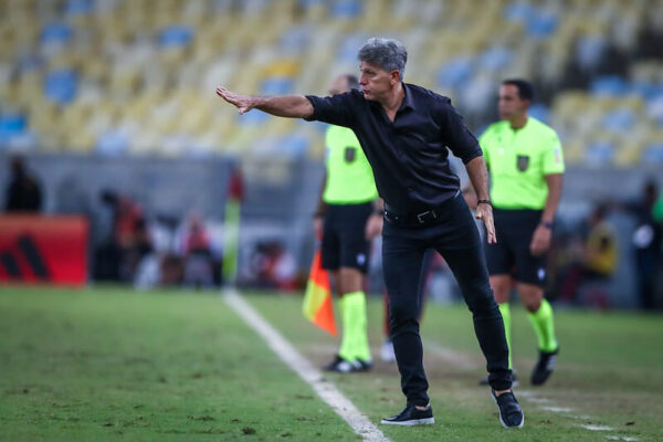 “Foi cruel”: Renato Portaluppi avalia derrota para o Flamengo