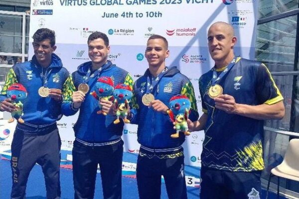 Adenilson Duarte, nadador da associação gaúcha Esporte+ conquista a medalha de ouro na natação paralímpica no Global Games