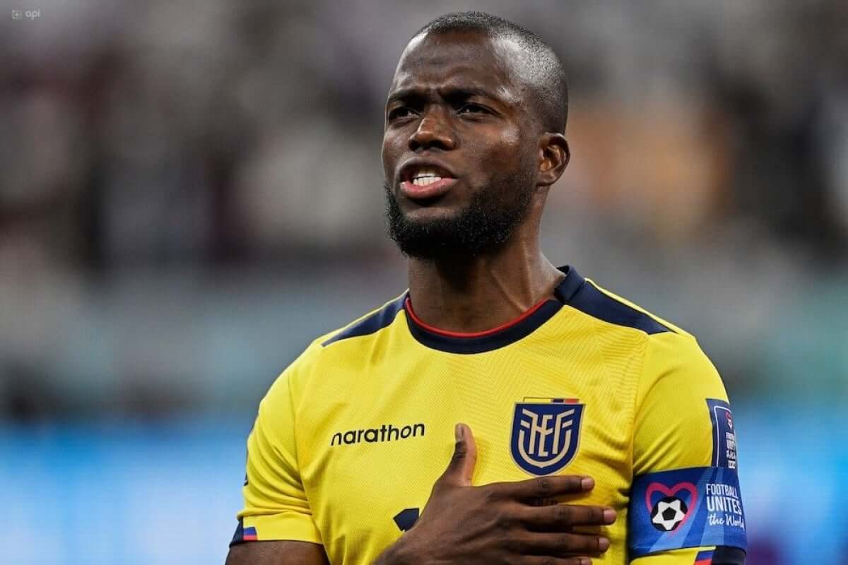 Enner Valencia no jogo de hoje : r/futebol