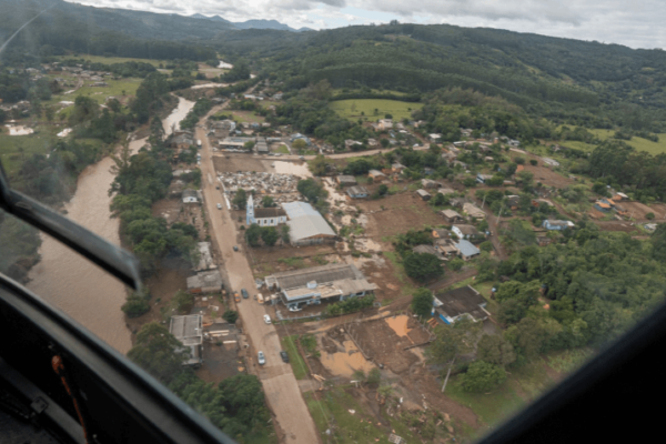Volta Por Cima: Saiba como consultar a lista de beneficiários do auxílio destinado a pessoas atingidas pelo ciclone no RS