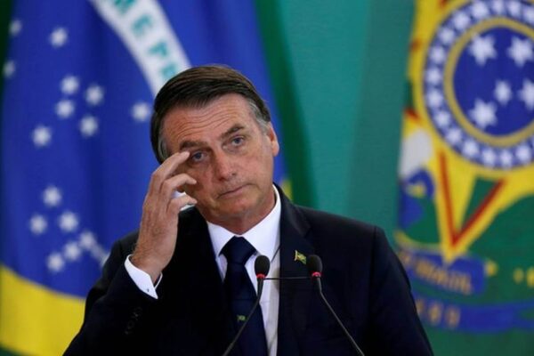 TSE aplica multa a Bolsonaro por fake news contra Lula durante eleições de 2022