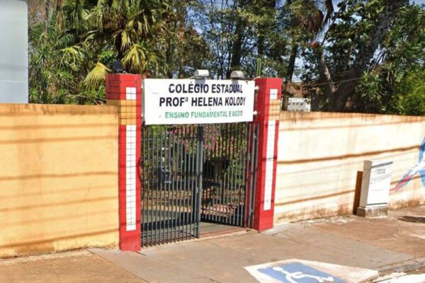 Atirador que invadiu escola no Paraná e matou dois estudantes é encontrado morto na prisão
