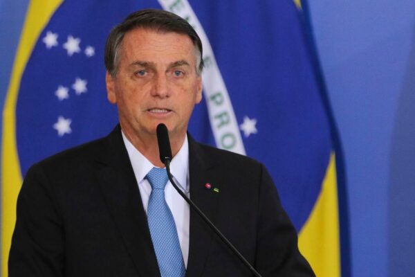 TCU pode aumentar inelegibilidade de Bolsonaro; entenda