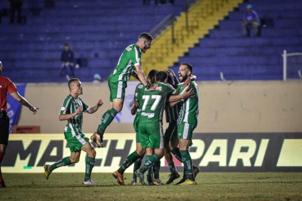 Vitória de virada do Juventude quebra sequência de derrotas da equipe e aproxima do G4 da Série B