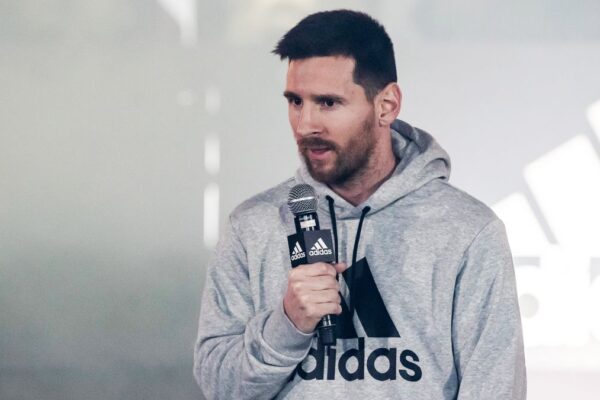 Próximo de assinar com Inter Miami, Messi pode receber direito de receitas da MSL em parceria com Apple e Adidas
