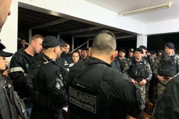 Polícia deflagra operação contra grupo que comercializava agrotóxicos proibidos no Brasil
