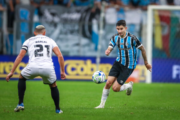Com derrota para o Botafogo, Grêmio perde a maior invencibilidade da Arena