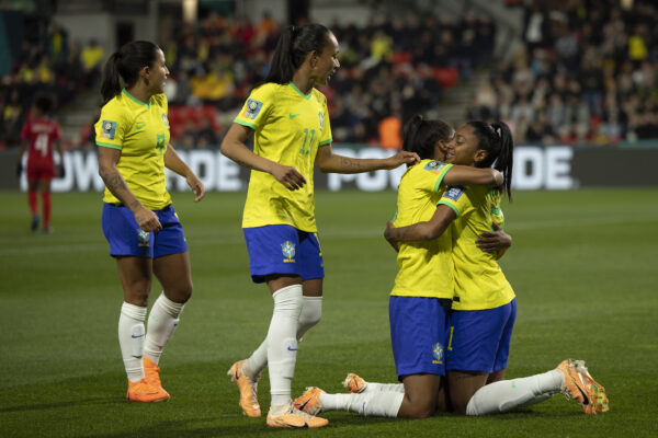 Seleção Brasileira estreia com goleada por 4 a 0 na Copa do Mundo Feminina