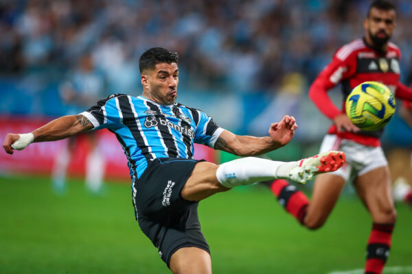 Suárez se manifesta nas redes sociais após derrota para o Flamengo