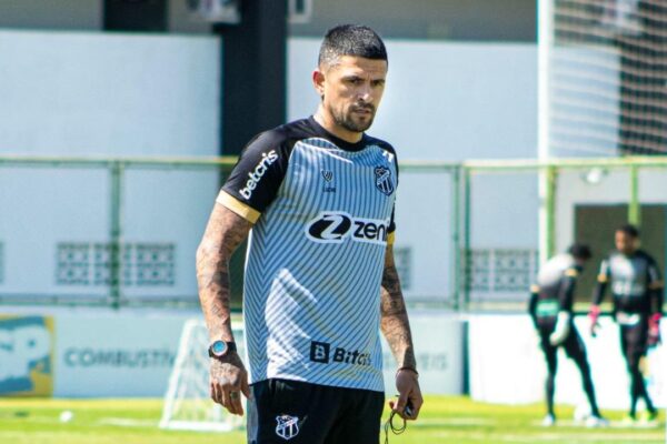 Saiba quem vai acompanhar Eduardo Coudet na comissão técnica que chega ao Inter