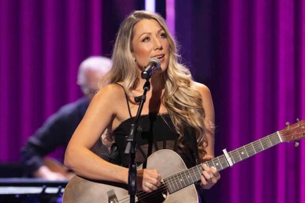 Cantora Colbie Caillat fará show em Porto Alegre