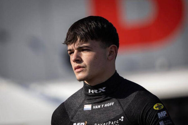 Piloto de 18 anos morre em acidente da Fórmula Europeia