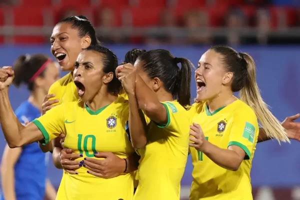 Governo adotará ponto facultativo em partidas da seleção na Copa do Mundo Feminina