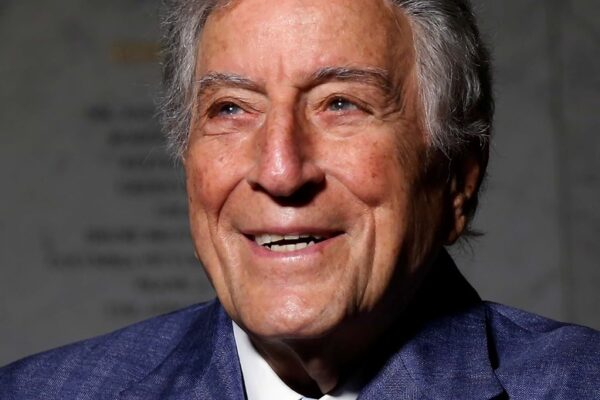 Lenda da música romântica americana, Tony Bennett, morre aos 96 Anos