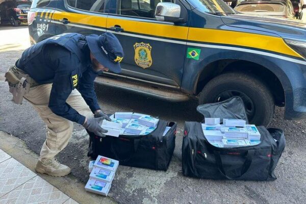 Homem é detido com mais de cem celulares contrabandeados no norte do Estado